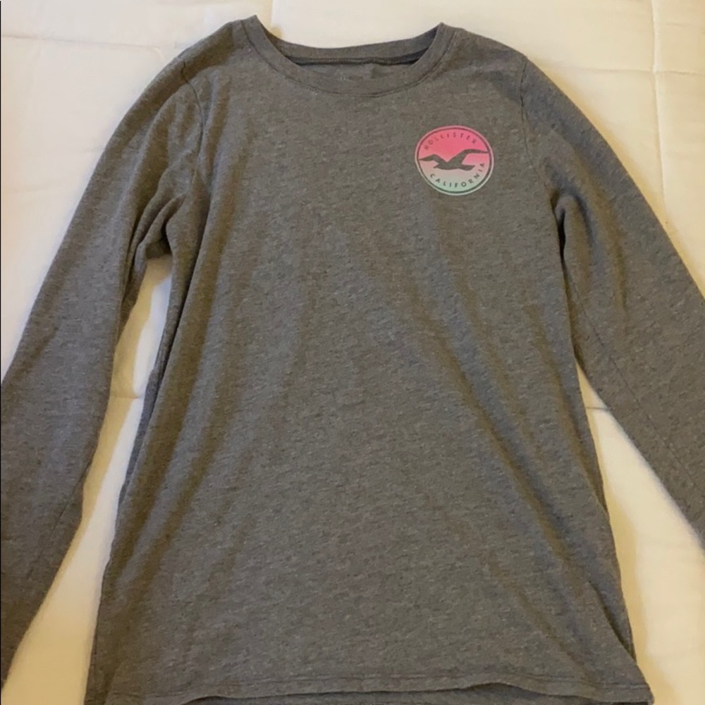 Long sleeve grey Hollister short